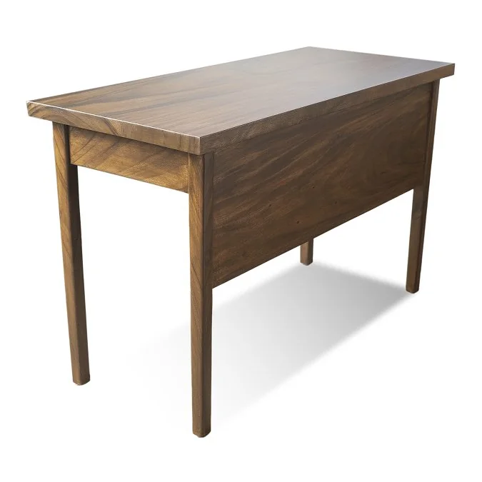 Reference photo of a wooden desk